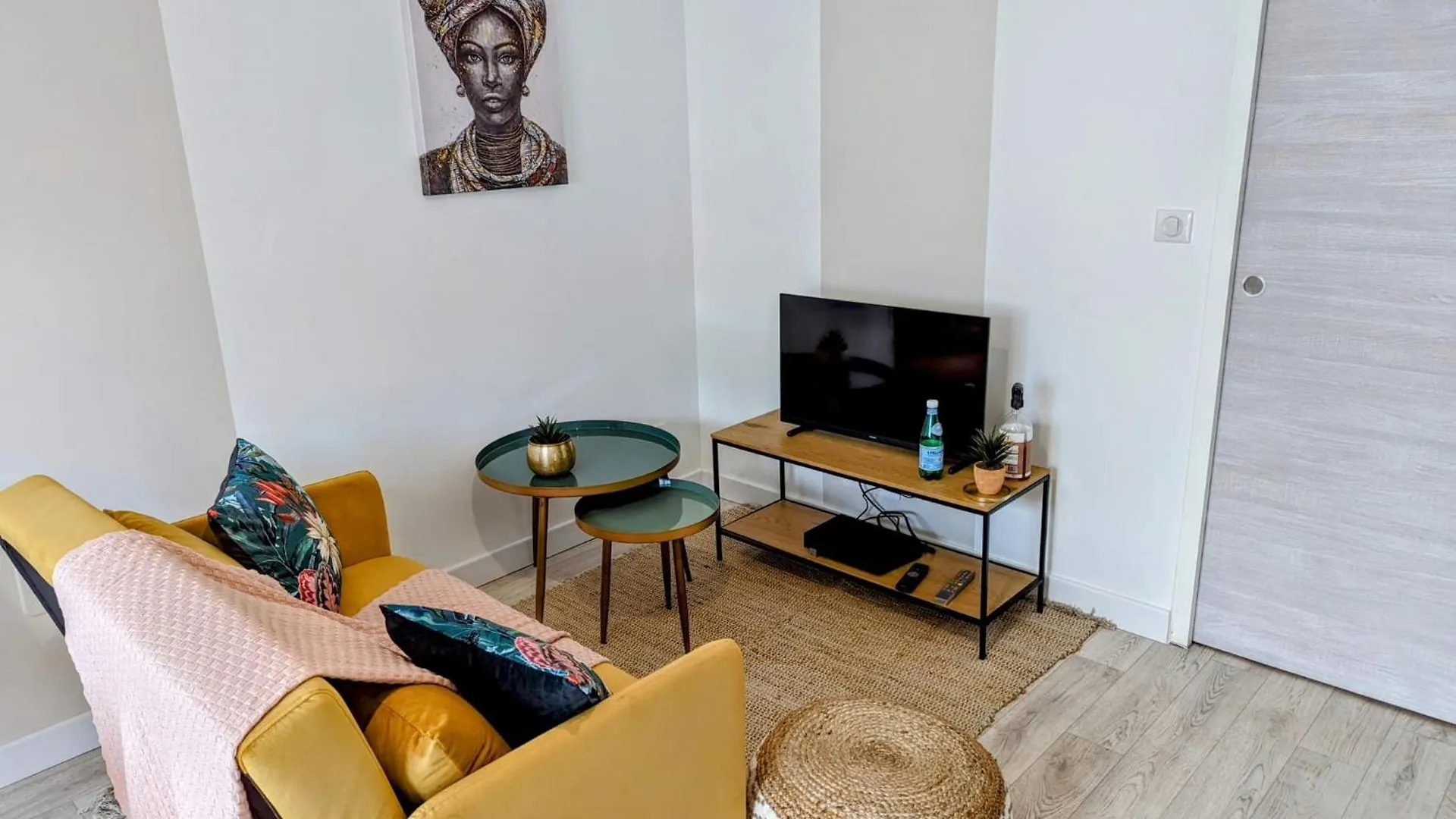 Room Nest Bayonne 0*,  Franciaország